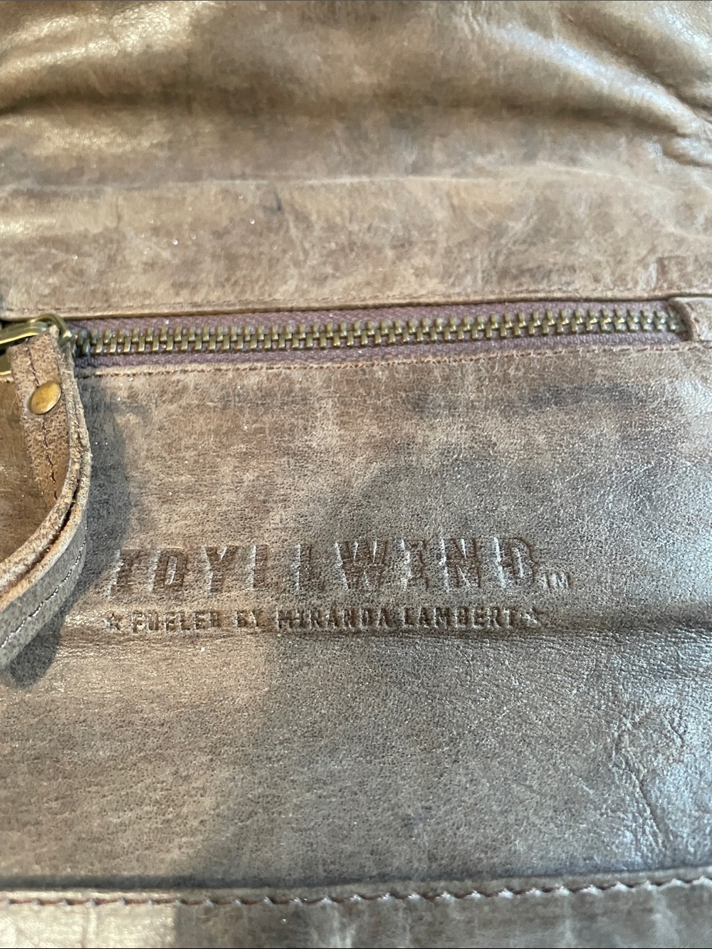 Idyllwind Brown Leather Fold-Over Wristlet Clutch wallet - Picture 5 of 9